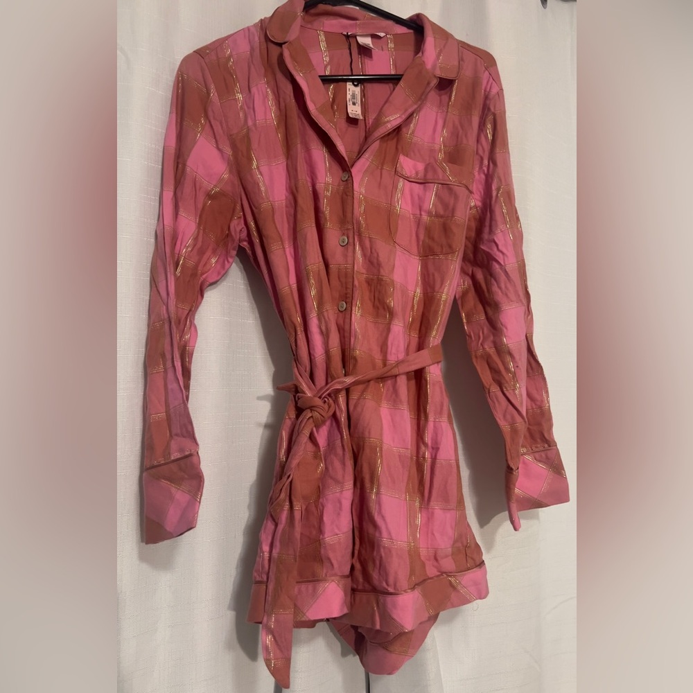 NWT VICTORIAS SECRET PINK PLAID FLANNEL TIE ROMPER 1 PC PAJAMAS Medium size